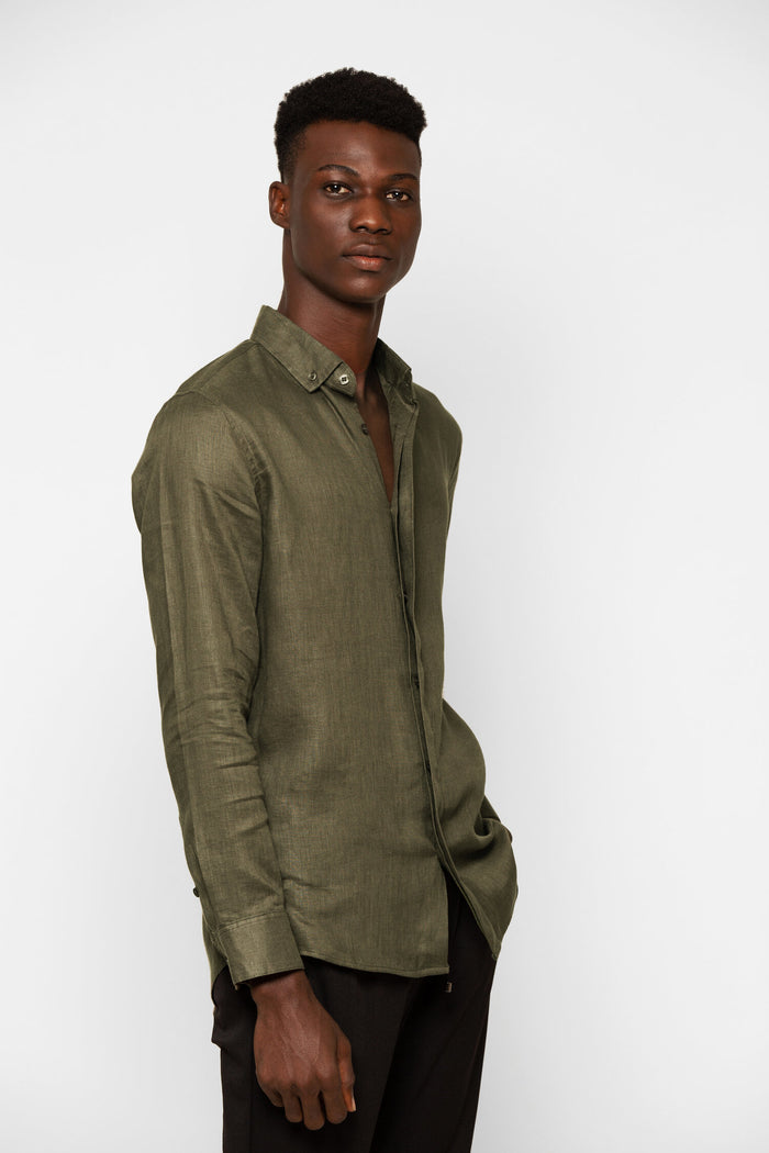 BUTTON-DOWN COLLAR LINEN SHIRT